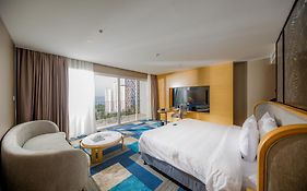 Quinter Central Hotel Nha Trang